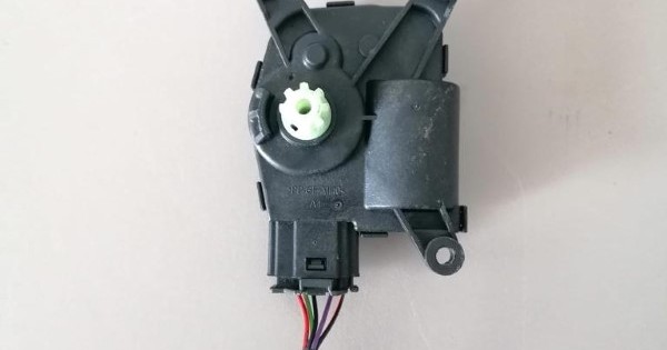 Temp door actuator VOLVO XC40 32226714